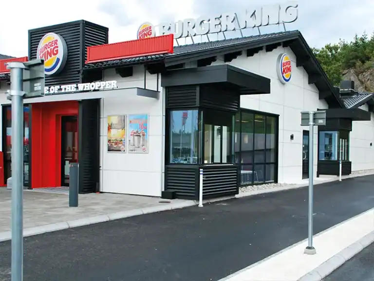 Burger Kingin sähkötoimiset Drive Through -liukuluukut, Munkedal