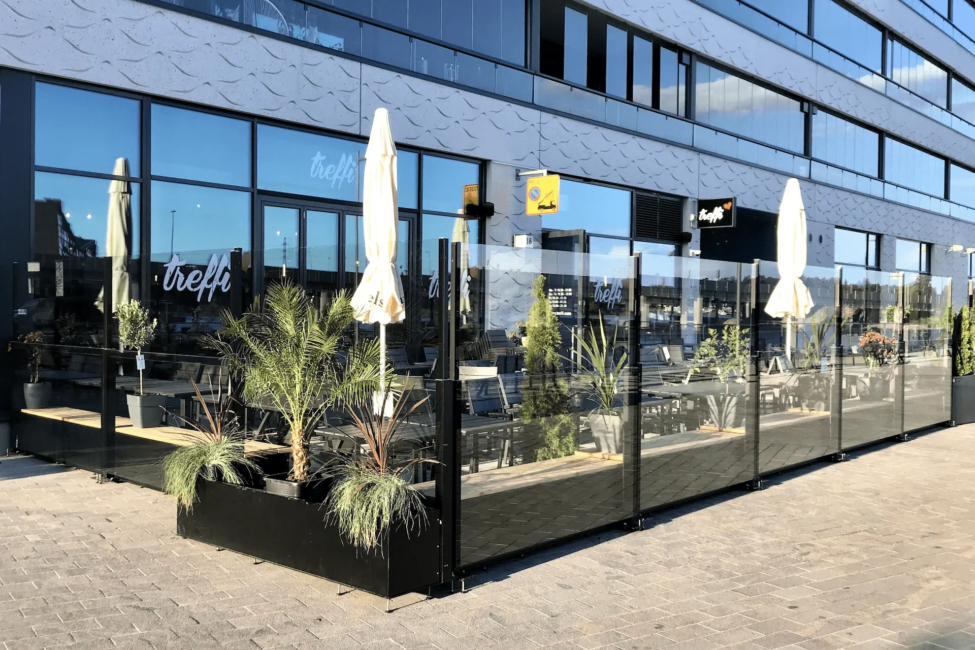 Vastapainolaatikko kaidekiinnitys